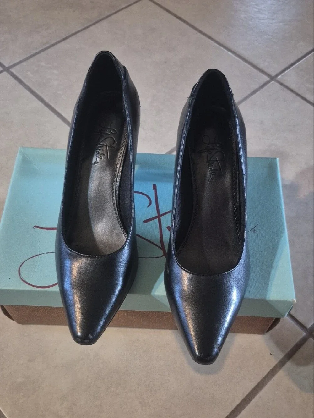 Life Stride sleek black